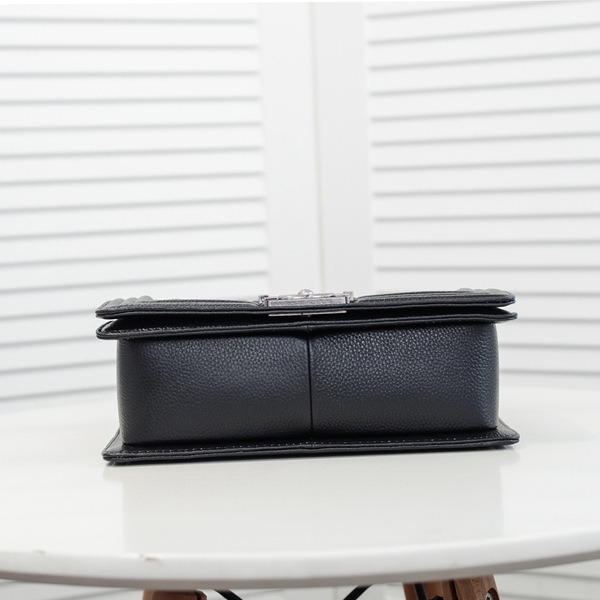 シャネルバッグ内部構造